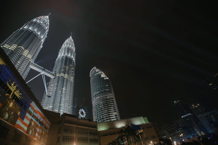 10D LEBARAN EXPLORER SAIGON HANOI SAPA HA LONG BAY + KUALA LUMPUR 2027